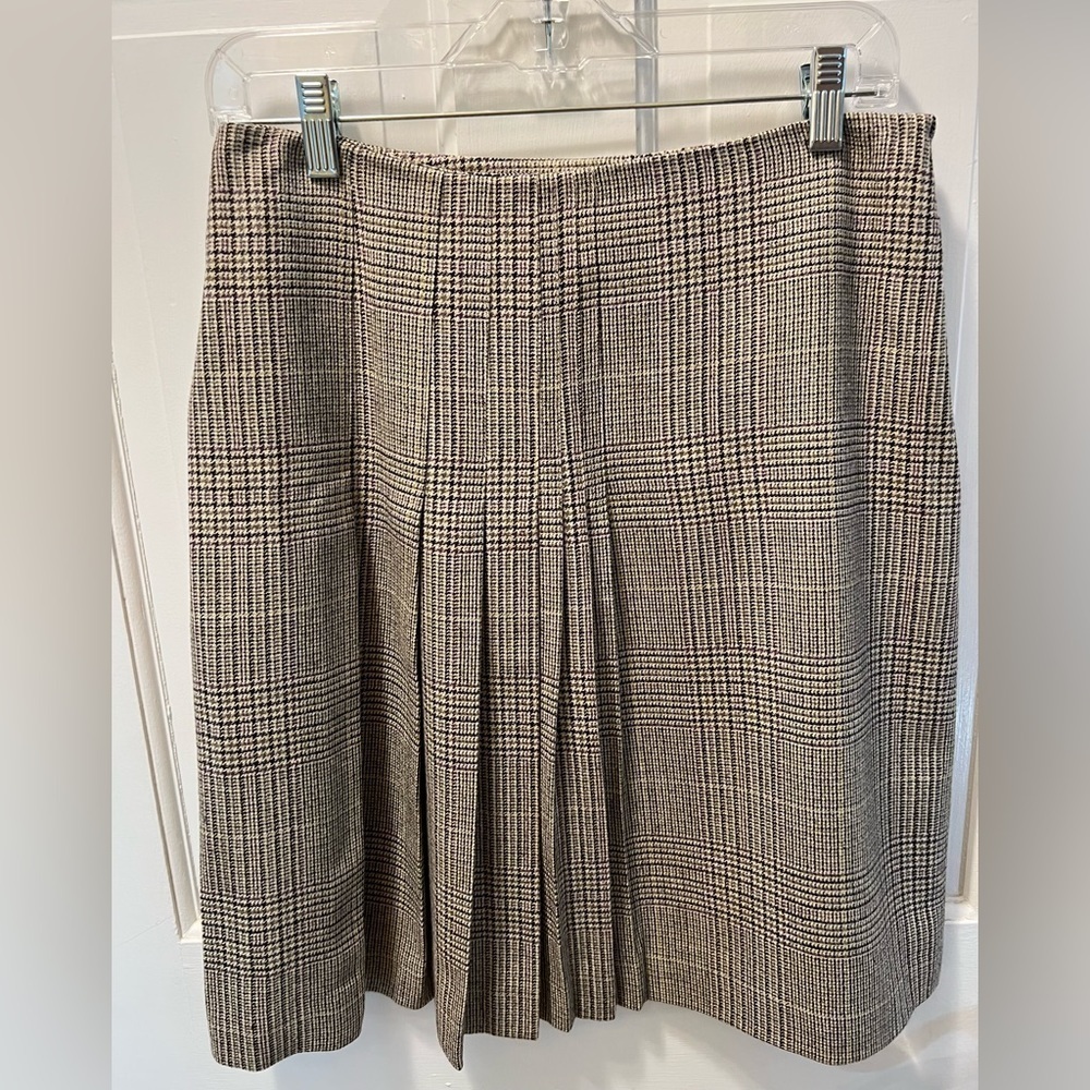 Anne Klein brand skirt size 4